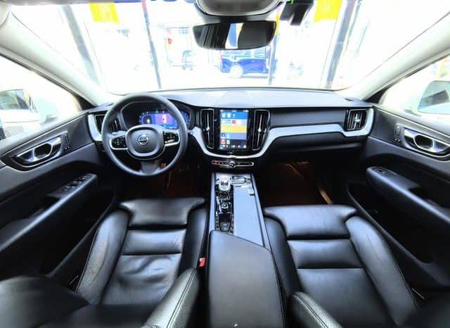 
								Volvo XC60, 2022 full									