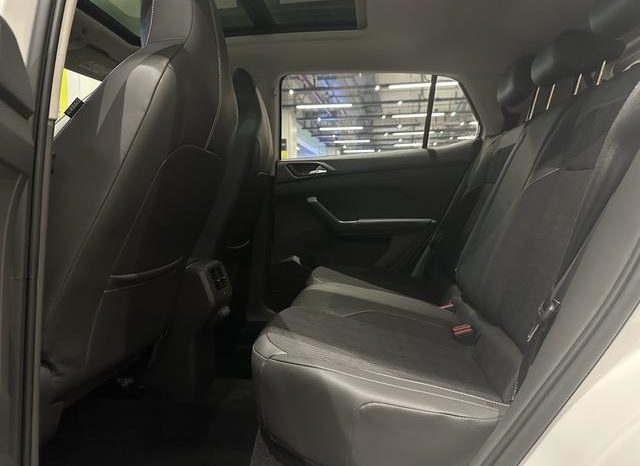 
								Volkswagen T-Cross, 2020 full									