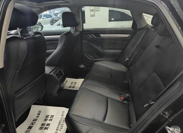 
								Honda Accord, 2021 full									