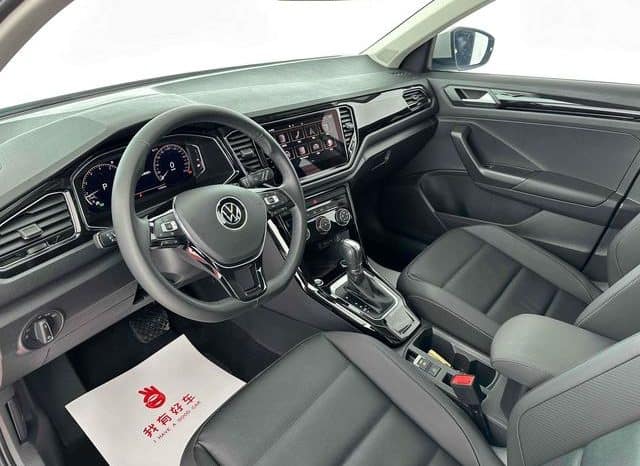 
								Volkswagen T-Roc, 2021 full									