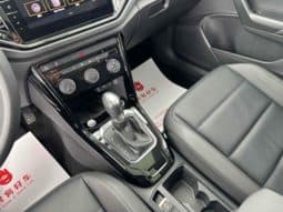 
										Volkswagen T-Roc, 2021 full									