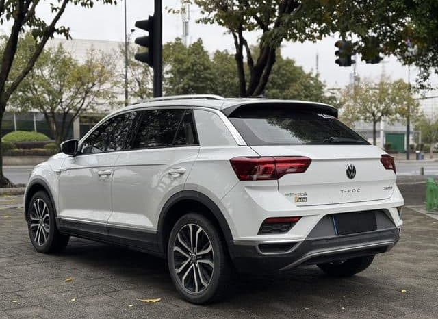 
								Volkswagen T-Roc, 2022 full									