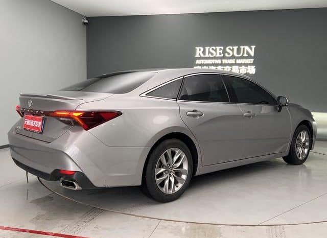 
								Toyota Avalon, 2022 full									
