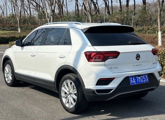 
								Volkswagen T-Roc, 2022 full									