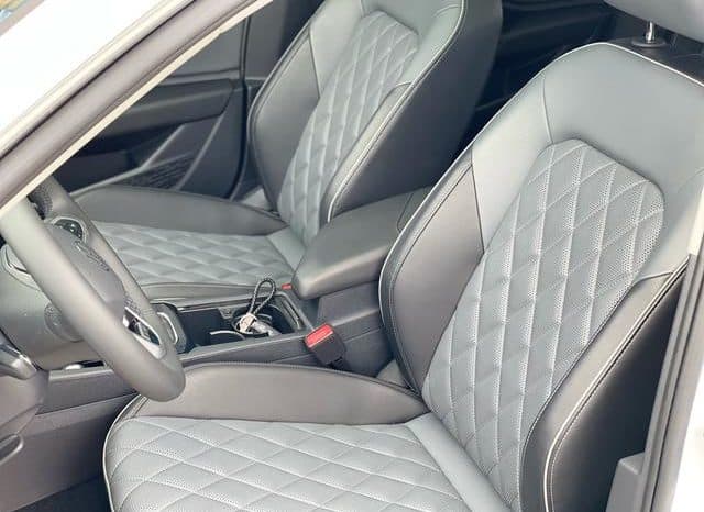 
								Volkswagen Jetta, 2022 full									