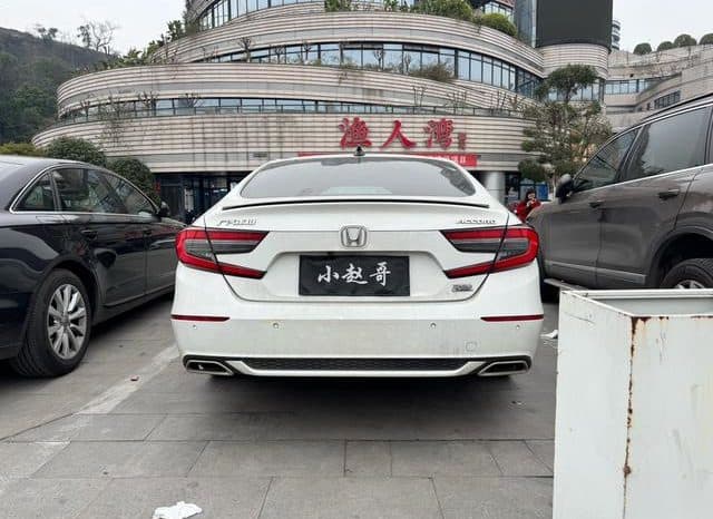 
								Honda Accord, 2022 full									