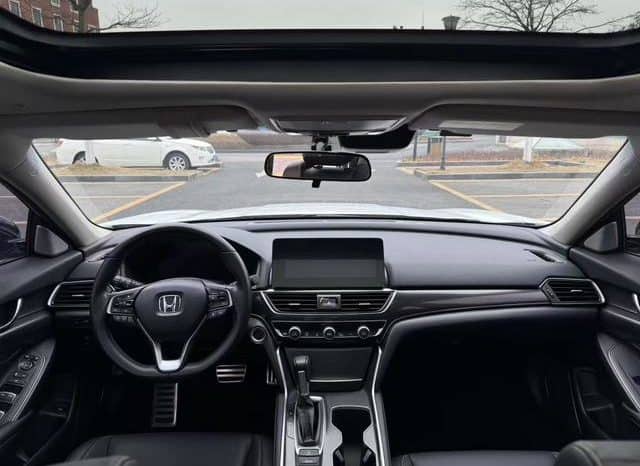 
								Honda Accord, 2023 full									