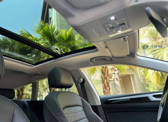 
								Volkswagen Passat CC, 2021 full									