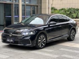Volkswagen Passat, 2022