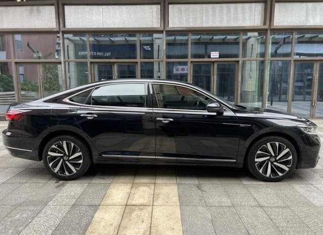 
								Volkswagen Passat, 2022 full									