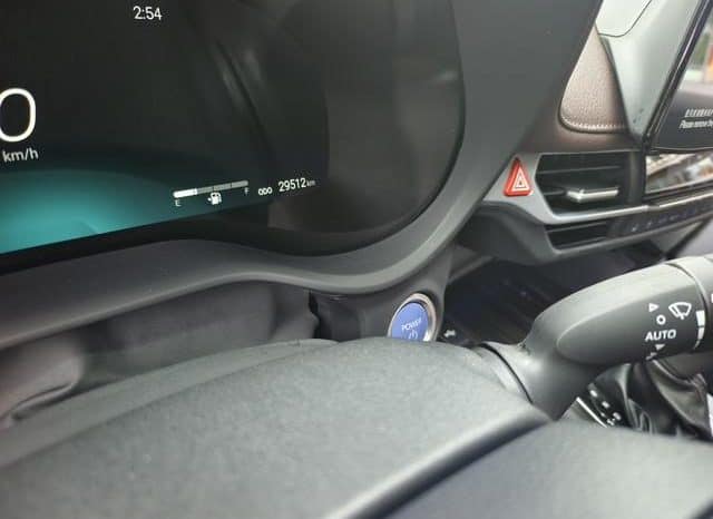 
								Toyota Sienna, 2023 full									
