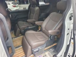 
										Toyota Sienna, 2023 full									
