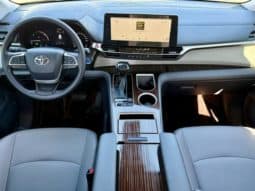 
										Toyota Granvia, 2024 full									