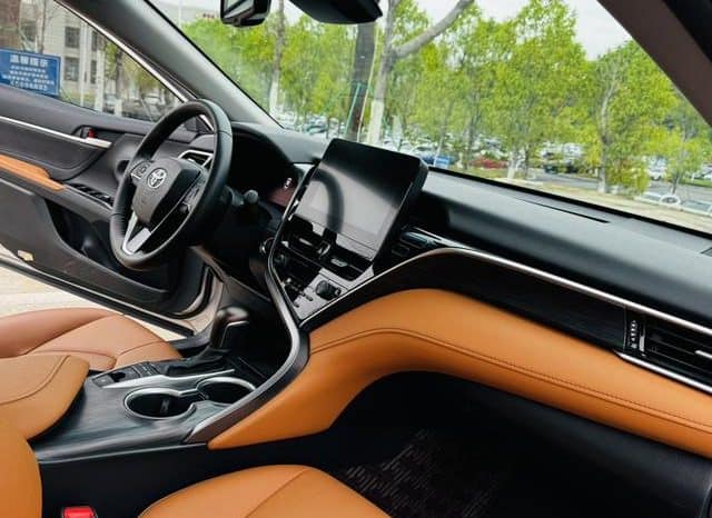 
								Toyota Camry, 2022 full									