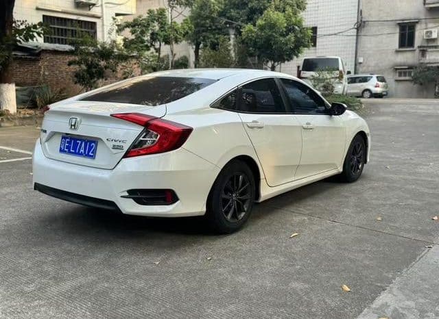 
								Honda Civic, 2020 full									