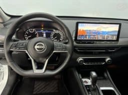 
										Nissan Altima (VI), 2023 full									