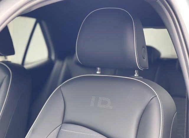 
								Volkswagen ID.3, 2023 full									