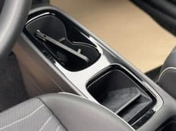 
										Volkswagen ID.3, 2023 full									