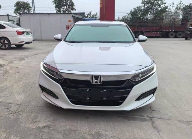 
								Honda Accord, 2020 full									