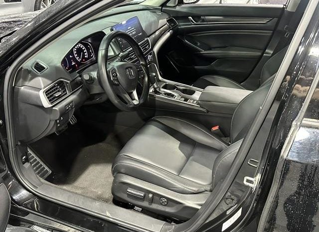 
								Honda Accord, 2022 full									