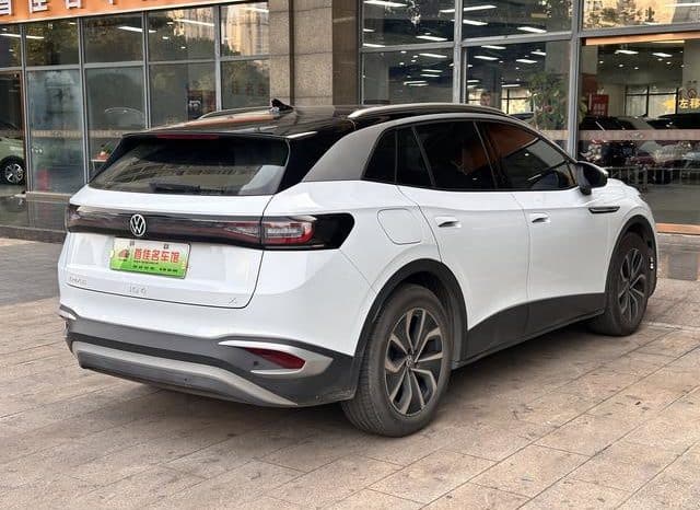 
								Volkswagen ID.4 X, 2023 full									