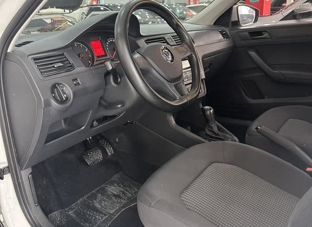 
								Volkswagen Polo (V), 2021 full									