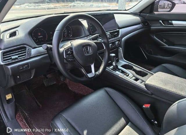 
								Honda Accord, 2022 full									