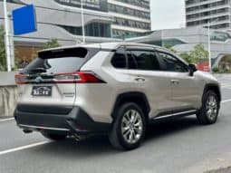 
										Toyota Wildlander, 2022 full									