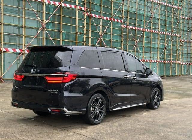 
								Honda Odyssey, 2022 full									