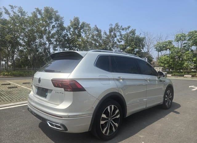 
								Volkswagen Tiguan L, 2021 full									