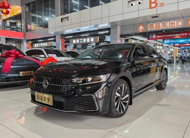 67cf04fc531c8 Volkswagen Passat, 2022