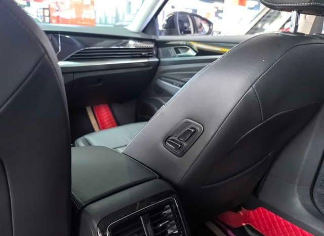 
								Volkswagen Passat, 2022 full									