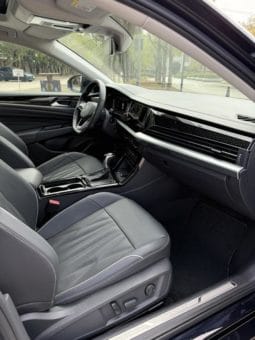 
										Volkswagen Passat, 2022 full									