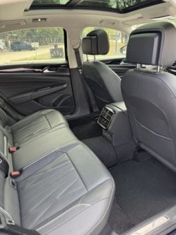 
										Volkswagen Passat, 2022 full									