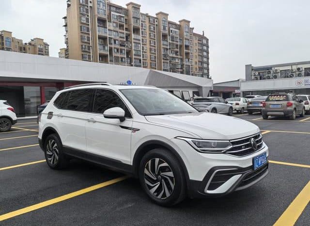 
								Volkswagen Tiguan L, 2021 full									