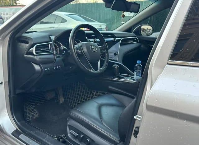 
								Toyota Camry, 2020 full									