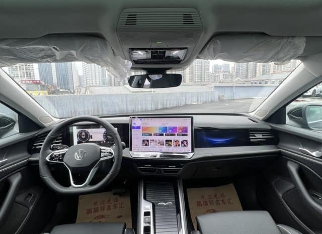 
								Volkswagen Magotan, 2024 full									