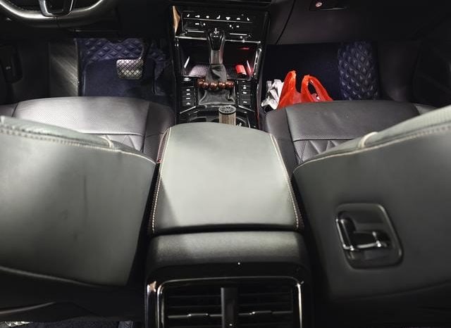 
								Volkswagen Passat Hybrid, 2021 full									