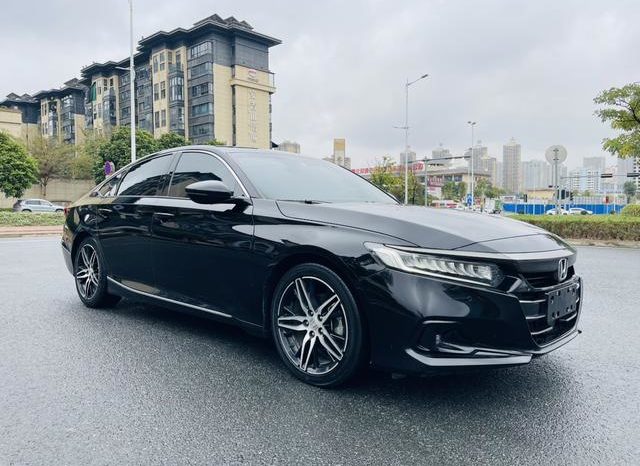 
								Honda Accord, 2022 full									