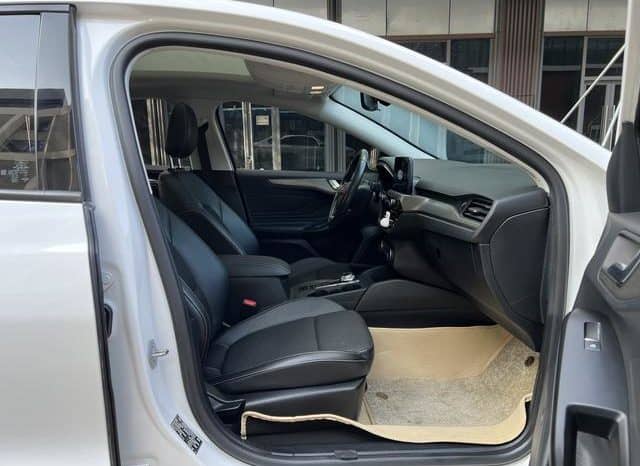 
								Ford Focus, 2020 full									