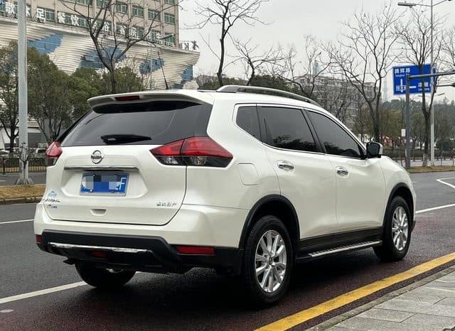 
								Nissan X-Trail (III), 2021 full									