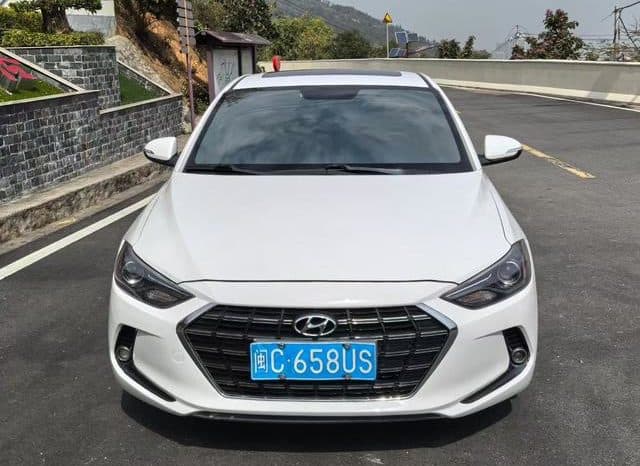 
								Hyundai Elantra (VI), 2020 full									