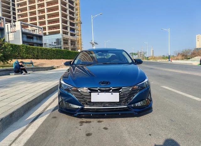 
								Hyundai Elantra (VII), 2021 full									