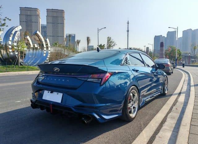 
								Hyundai Elantra (VII), 2021 full									