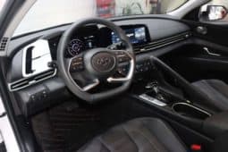 
										Hyundai Elantra (VII), 2022 full									