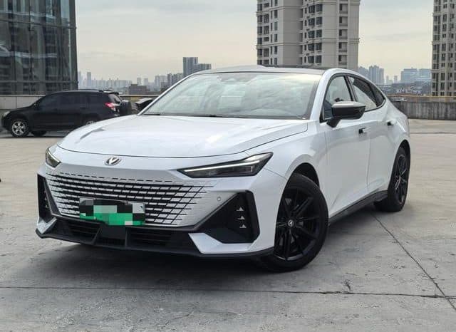 67d2acae5101a Changan UNI-V Smart, 2023