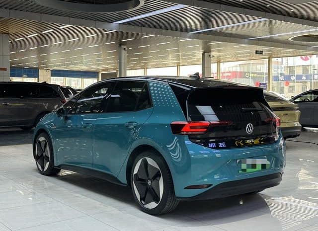 
								Volkswagen ID.3, 2022 full									