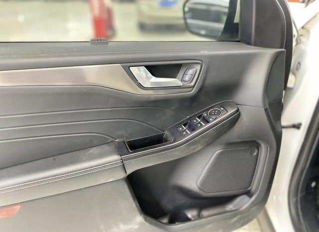 
								Ford Escape (IV), 2021 full									
