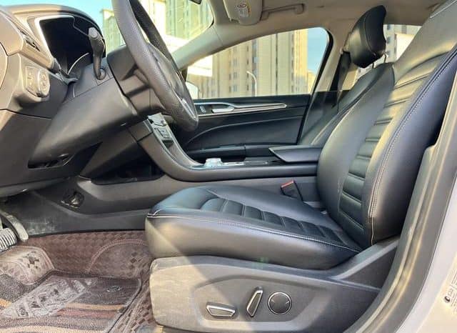 
								Ford Mondeo PHEV, 2020 full									