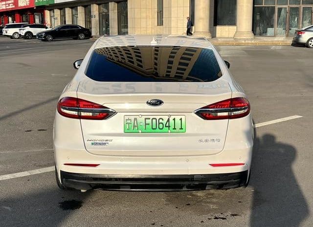 
								Ford Mondeo PHEV, 2020 full									